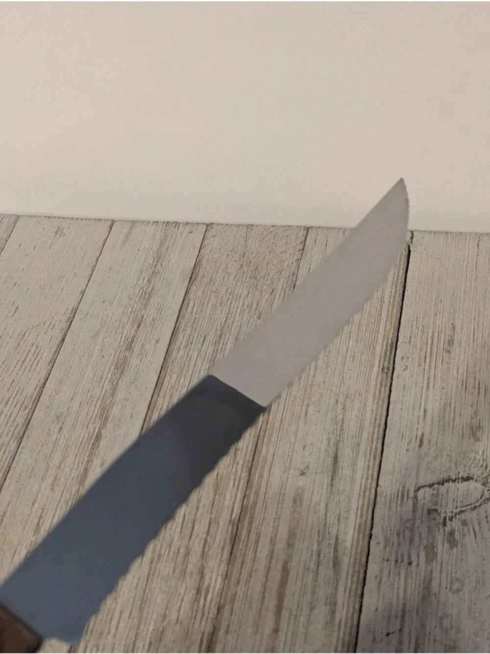Robinson Knife Co features brand